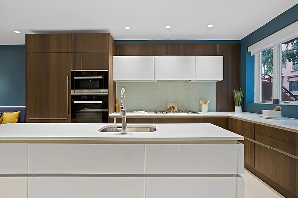 Sold by Compass | media 4