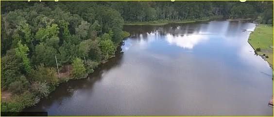 1st image of 1 E Hickory Dr