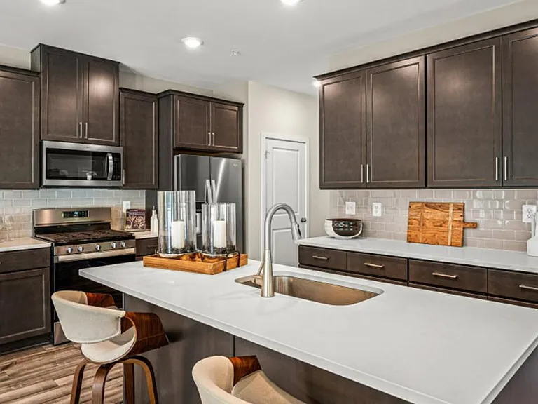 28 Shamrock Cir — Photo 4