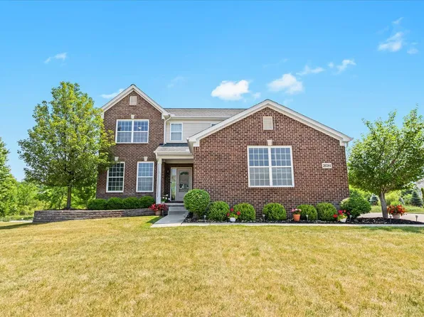 26384 Creekside Dr, New Hudson, MI 48165