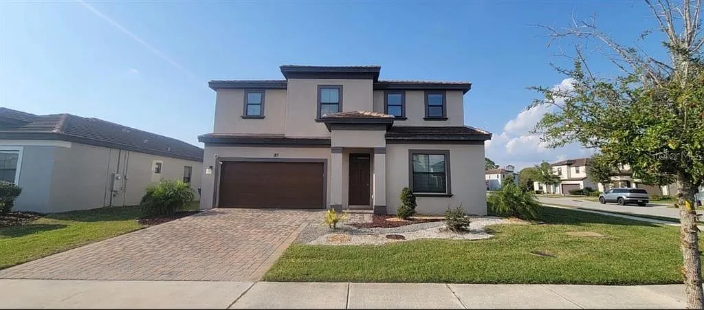 4 bed, 4.0 bath, 2537 sqft, $2,900 — Photo 1