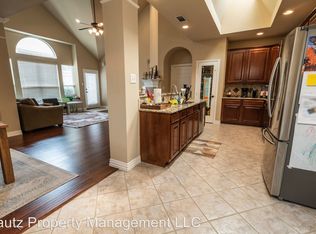 1912 Stonecourt Dr, Bedford, TX 76021