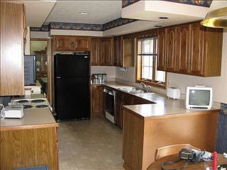 2nd image of 132 Kennedy Dr