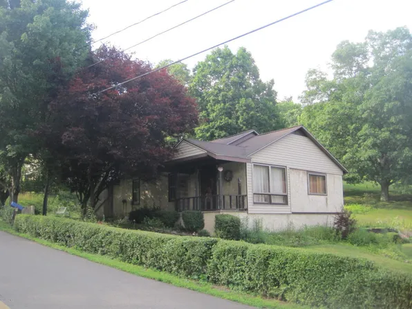 7 Oakdale Dr, Hunlock Creek, PA 18621