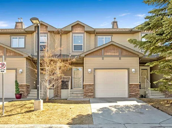 49 S Spring Meadows Bay, Okotoks, AB T1S 2G8