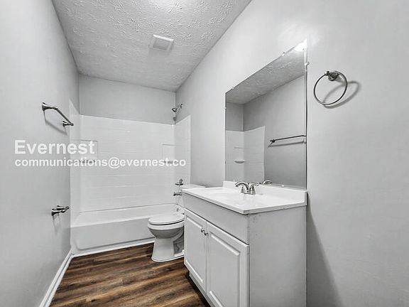 5th image of 234 Elm Pl