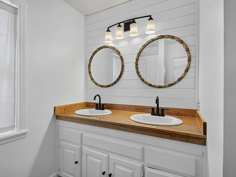 17 Laver Cir — Photo 35