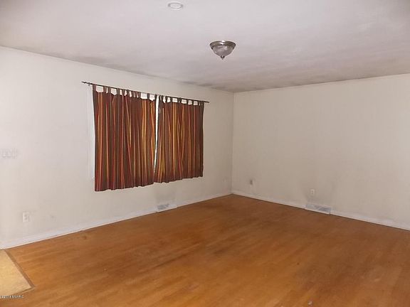 2nd image of 2335 Dunnigan Ave NE