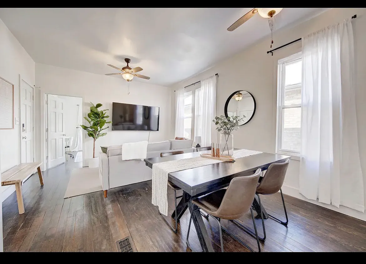 1534 N Cass St — Photo 4