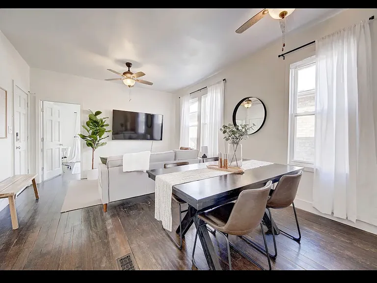 1534 N Cass St #A — Photo 4