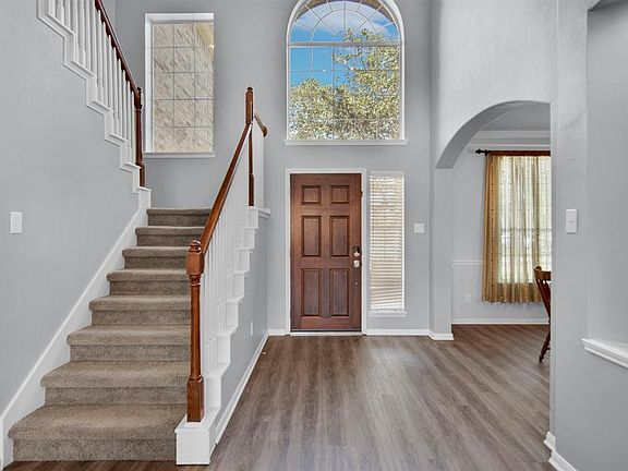 4th image of 15202 Colecrest Court