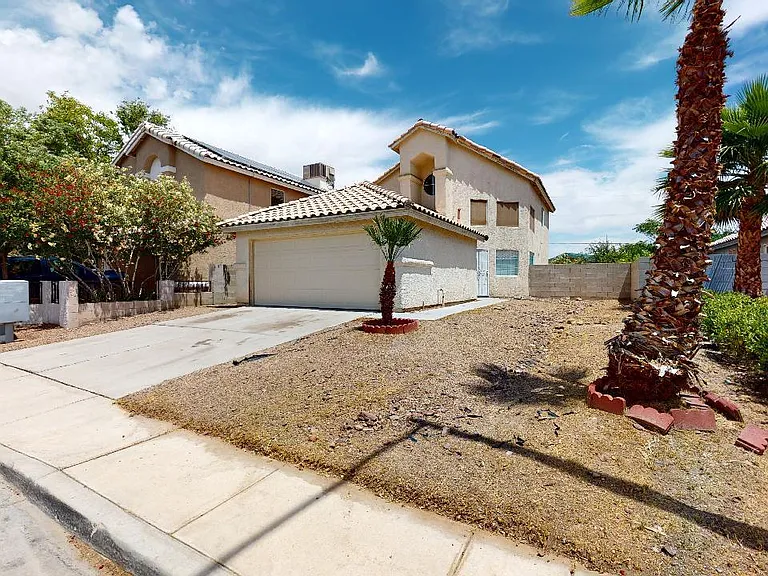 2338 Fujita Way — Photo 2