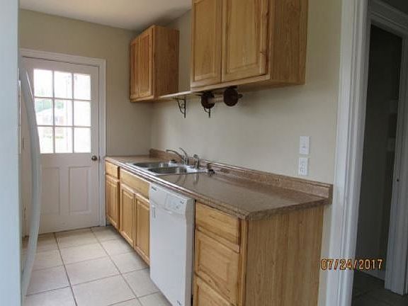 4th image of 1505 Pineola Ave