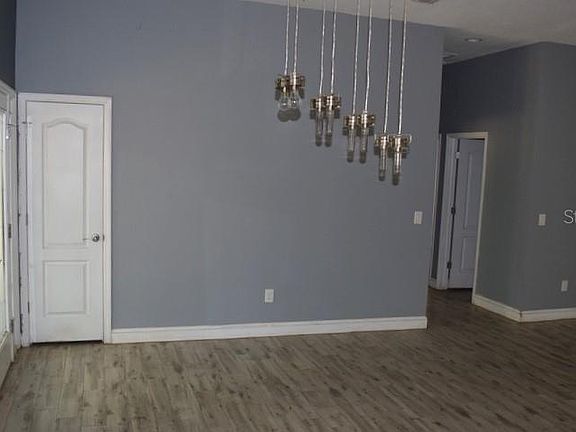 2nd image of 10701 Barefoot Ln