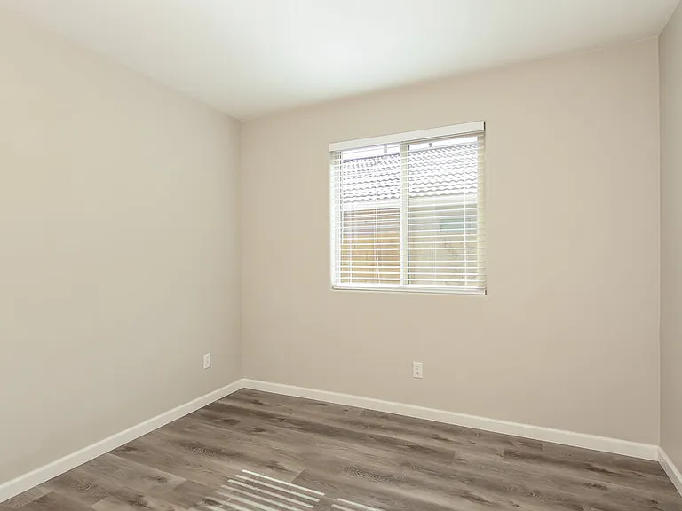 25832 N 66th Dr — Photo 11