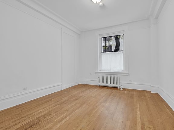 5th image of 251 W 98th St APT 1B