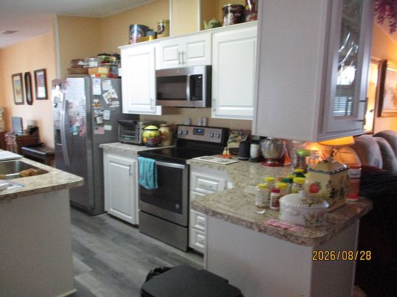 5th image of 8140 Stony Bridge Dr