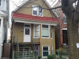 3337 N Oakley Ave #1, Chicago, IL 60618