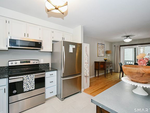 3rd image of 151 Old Farms Road #151