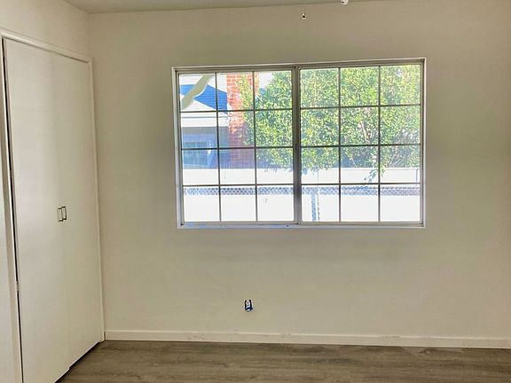 5th image of 25706 Eshelman Ave #25710