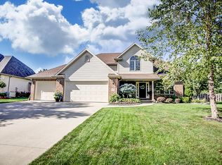 8366 Indian Lake Dr, Findlay, OH 45840