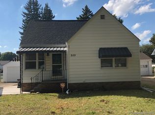 2121 N 22nd St, Springfield, IL 62702