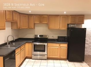 3828 N Sheffield Ave APT GDN, Chicago, IL 60613