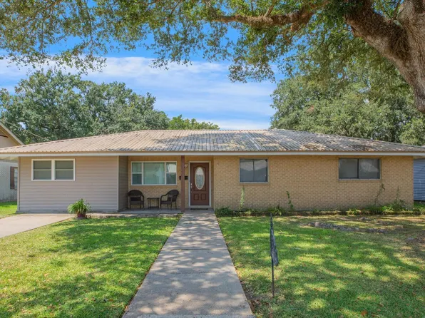 309 Azalea Dr, New Iberia, LA 70563