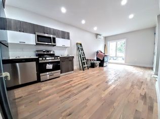 28 Kane Pl, Brooklyn, NY 11233