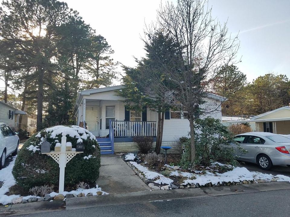 1st image of 311 Kenwood Ct