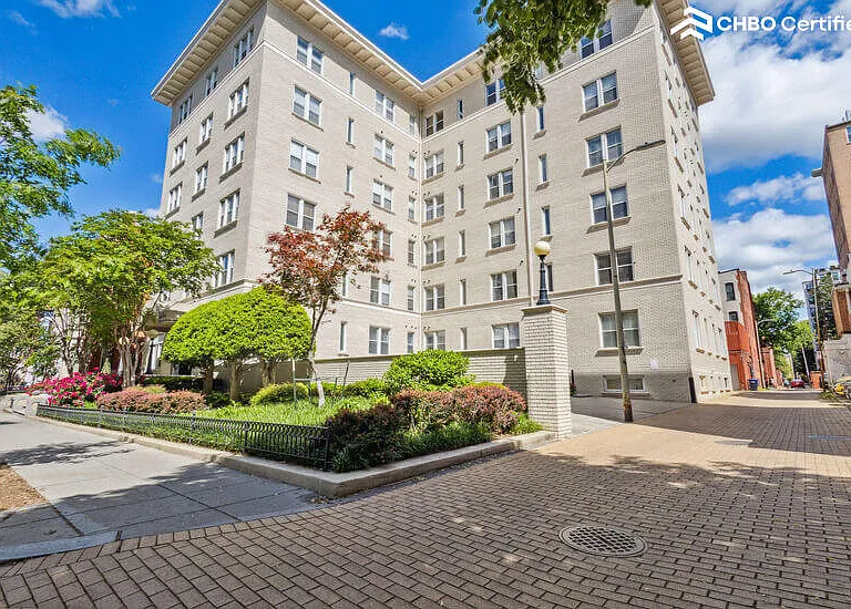 1619 R St NW #101 — Photo 28