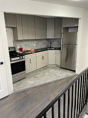 2nd image of 218 Lexington Ave #1