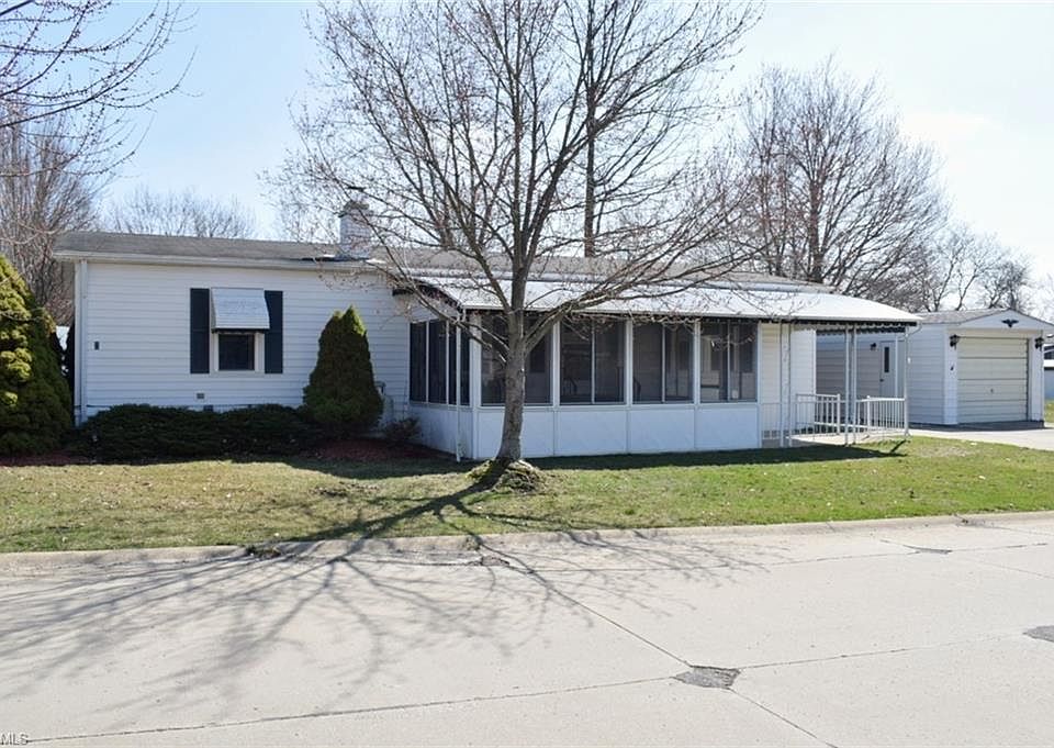 1st image of 2 Blossom Ln #2