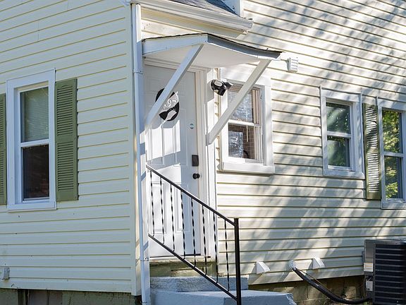 3rd image of 2197 Delavan Dr