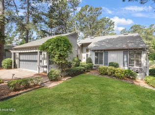 835 Saint Andrews Dr, Pinehurst, NC 28374
