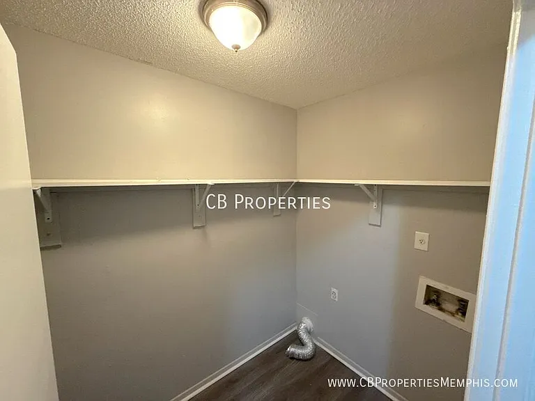 7400 Isherwood Rd — Photo 8
