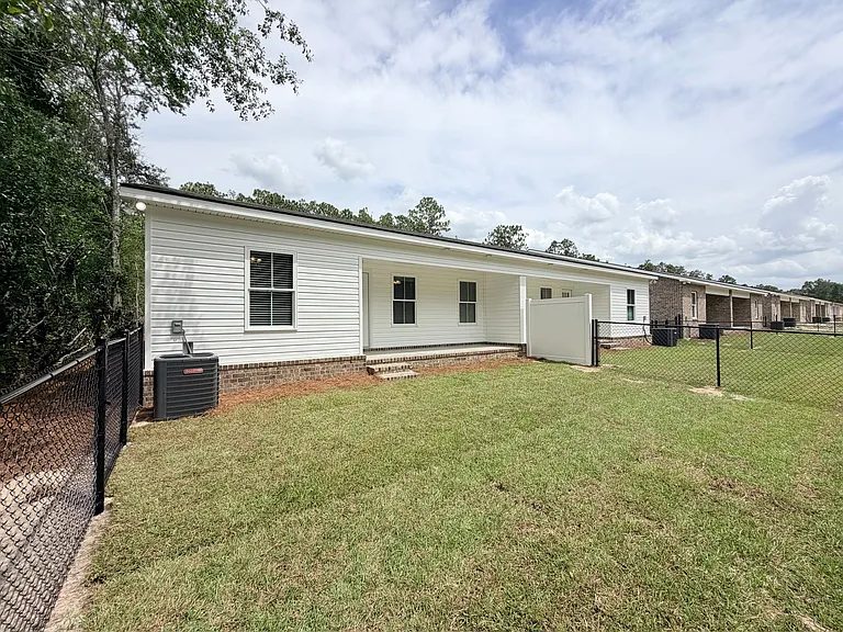 317A Cindy Ln — Photo 2