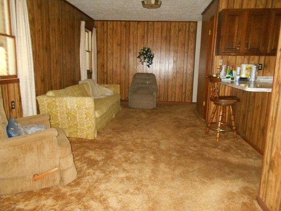 4th image of 118 N Dogwood Dr #1