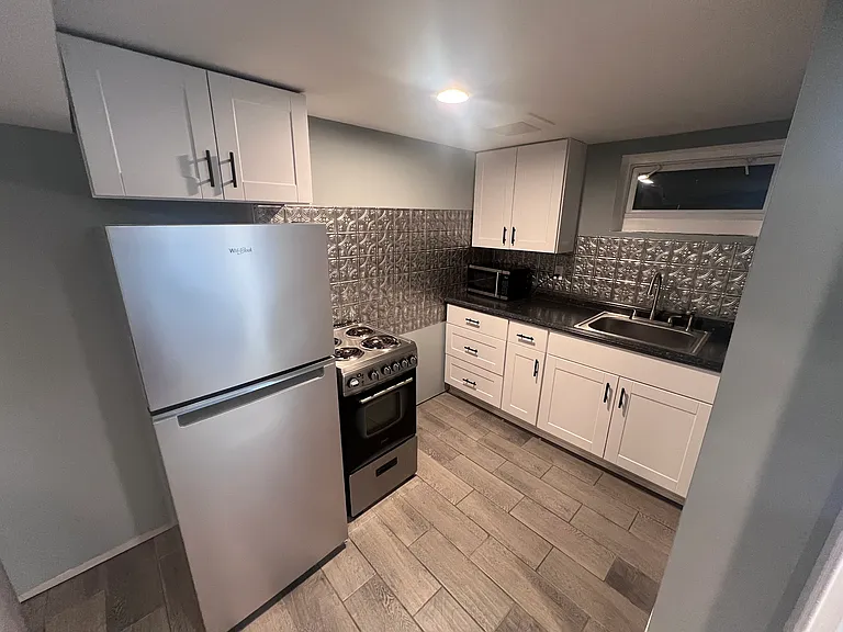 121 Saint Charles St #1 — Photo 3