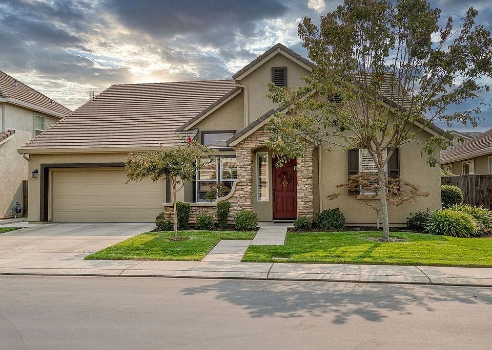 1st image of 13708 Brook Way