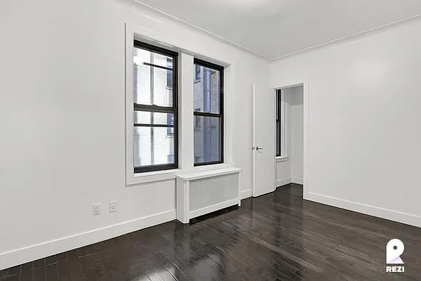 Rented by REZI | media 146