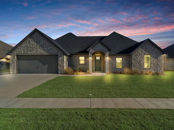 6620 Pinehurst Dr, Granbury, TX 76049
