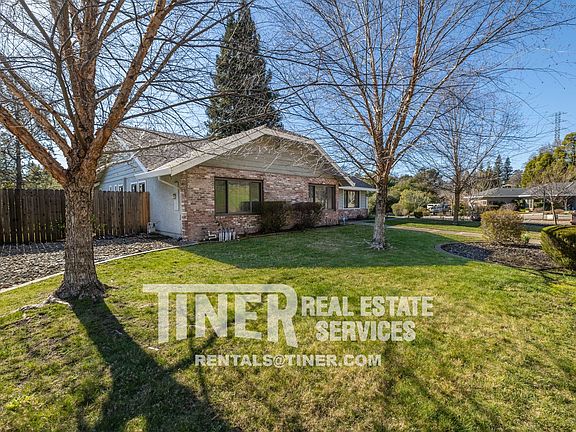 5th image of 9818 Blue Lake Dr
