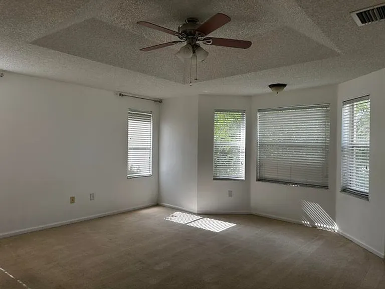 9754 Scribner Ln — Photo 8