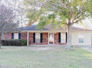5836 Slater Cir, Moss Point, MS 39562