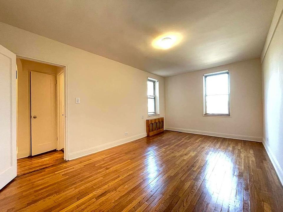 1st image of 135-10 Grand Central Pkwy #22