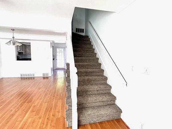 4th image of 430 N 470th St W APT 9