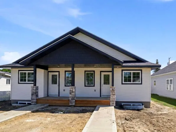 5131 W 52nd St, Lacombe, AB T4L 1H9