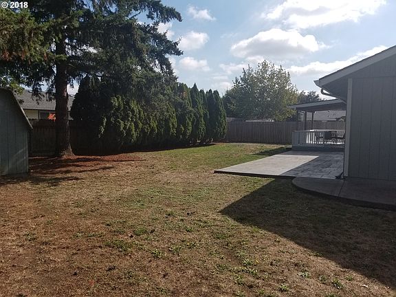 4th image of 10202 NE 24th Cir