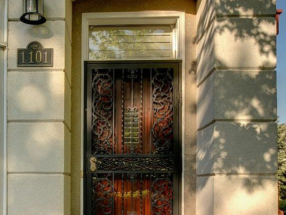 5th image of 1101 Coventry Pl
